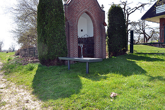 Bench Aurich ST with steel seat base