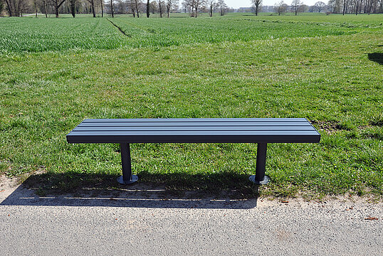 Bench Aurich ST with steel seat base