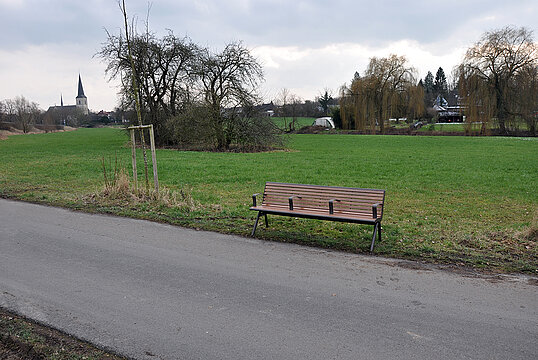 Seat Fanö PAG with timber seat base