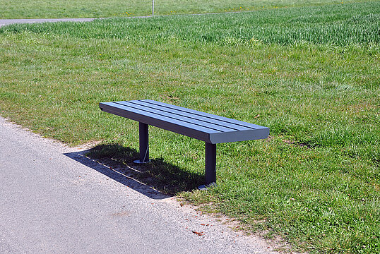 Bench Aurich ST with steel seat base
