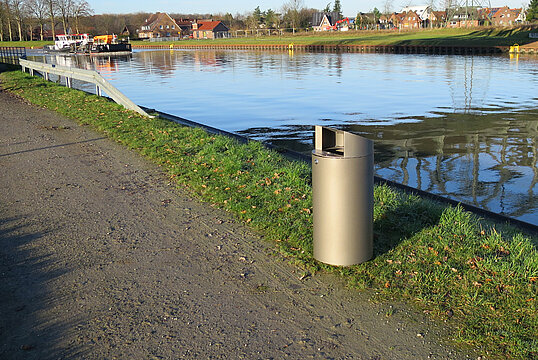 Abfallbehälter Serie 746