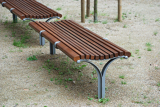 Bench Taragona with timber seat base