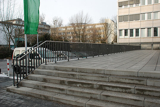 Guardrail with infill Mainz
