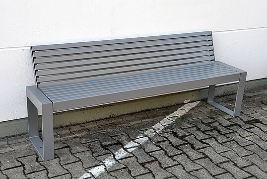Sitzbank Scape III ST mit Stahlauflage