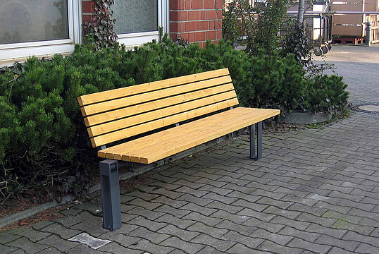 Seat Scape I with timber seat base