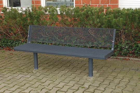 Sitzbank Aurich GB mit Stahlauflage