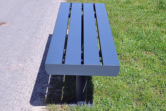 Bench Aurich ST with steel seat base