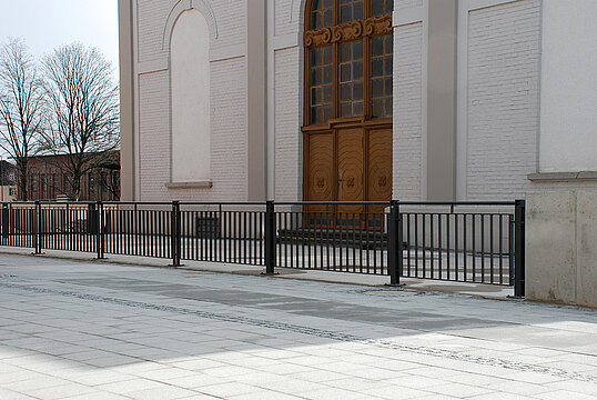 Guardrail with infill Scape