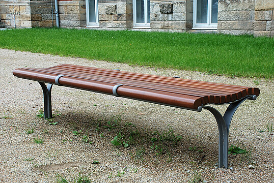 Bench Taragona with timber seat base