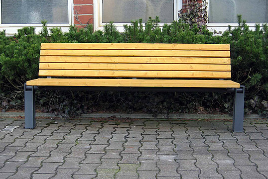 Seat Scape I with timber seat base