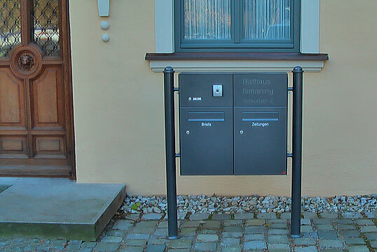 Ismaning, Rathaus